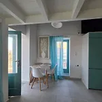 Akti Luxury Aparts شقة