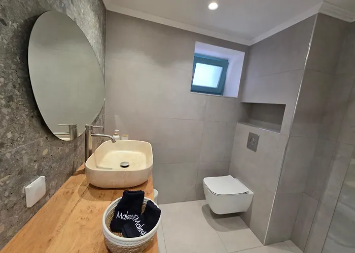 Akti Luxury Aparts Φρυ